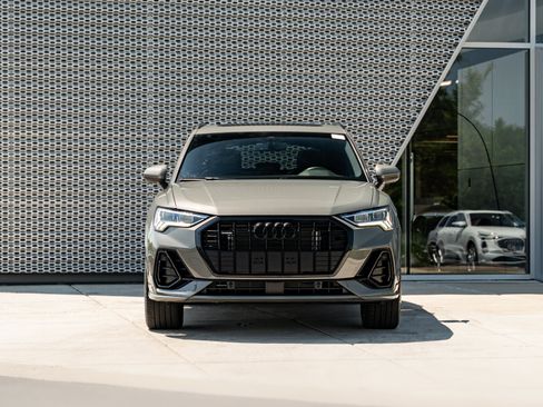 Used 2025 Audi Q3 2.0T Premium AWD/4WD image 30
