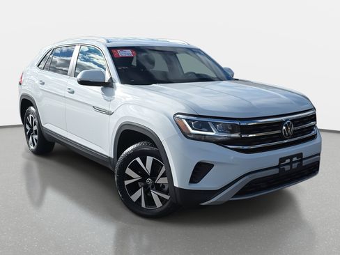 Used 2023 Volkswagen Atlas Cross Sport SE image 3