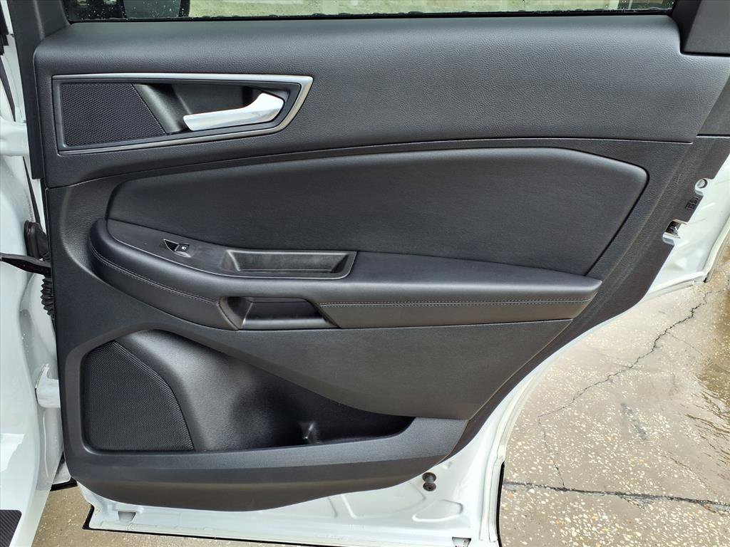 Used 2022 Ford Edge SE AWD/4WD image 11
