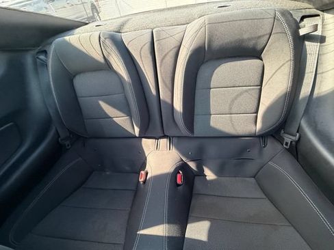 Used 2017 Ford Mustang Coupe RWD image 5