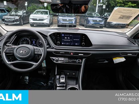 Used 2023 Hyundai Sonata SE w/ Preferred Accessory Package FWD image 23