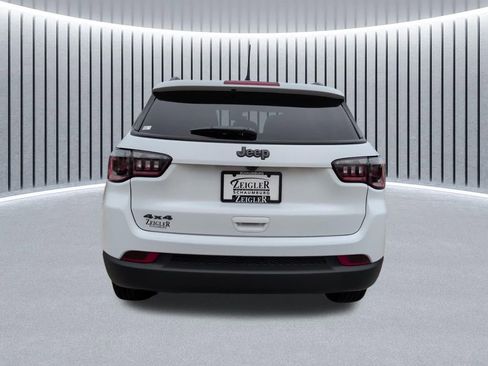 New 2026 Jeep Compass Latitude AWD/4WD image 8