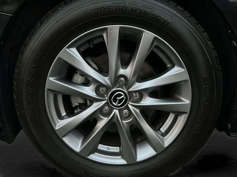 Used 2021 MAZDA MAZDA3 s image 47