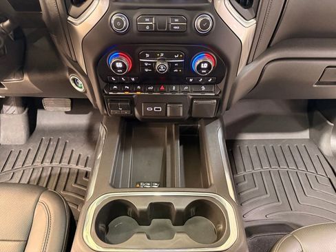 Used 2020 Chevrolet Silverado 1500 LTZ w/ LTZ Premium Package image 24