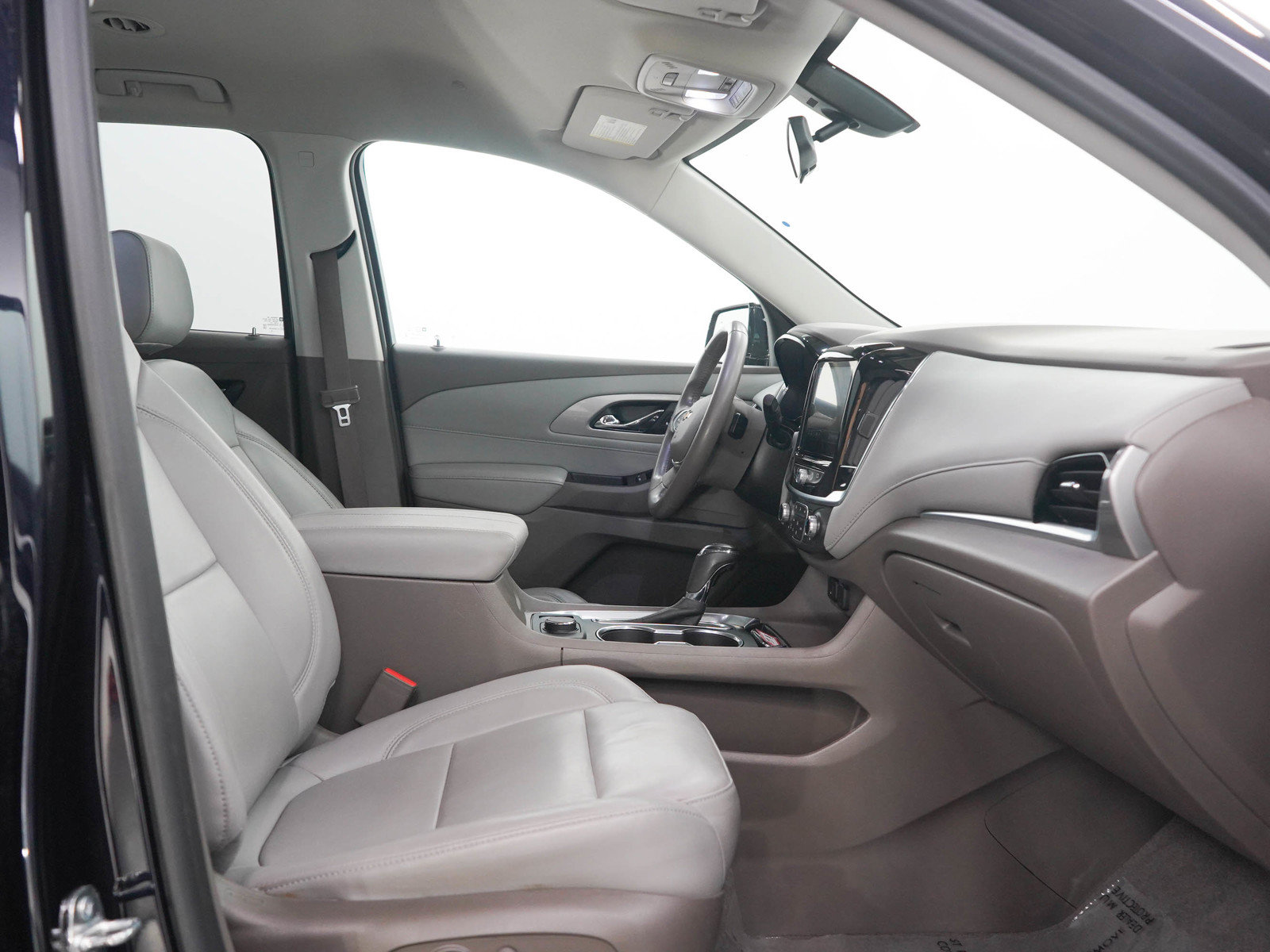 Used 2020 Chevrolet Traverse LT w/ LPO, Floor Liner Package AWD/4WD image 13