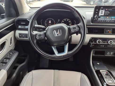 Used 2024 Honda Pilot EX-L image 13