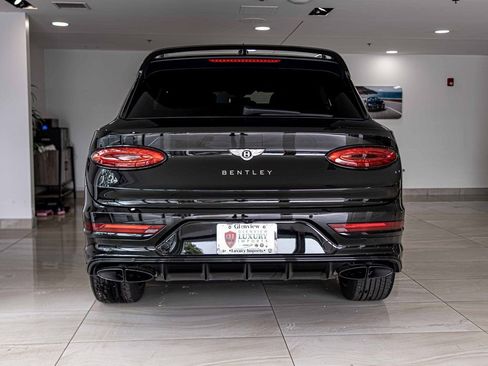 Used 2022 Bentley Bentayga image 14