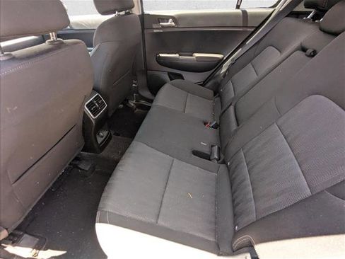 Used 2022 Kia Sportage LX AWD/4WD image 17