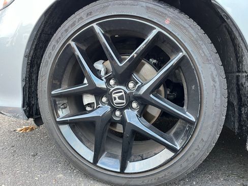 Used 2025 Honda Civic Sport image 28