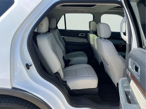 Used 2016 Ford Explorer Platinum AWD/4WD image 15