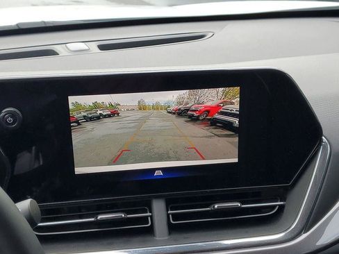 Used 2026 Chevrolet Trax ACTIV w/ Driver Confidence Package FWD image 15