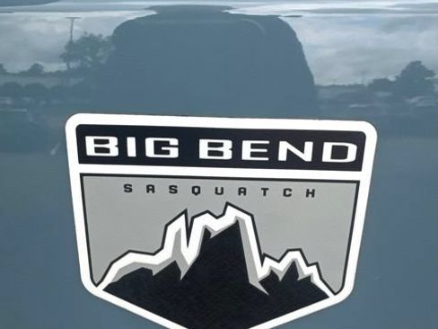 Used 2022 Ford Bronco Big Bend w/ Sasquatch Package AWD/4WD image 7