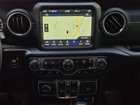 Used 2021 Jeep Wrangler Unlimited Sahara w/ Dual Top Group AWD/4WD image 25