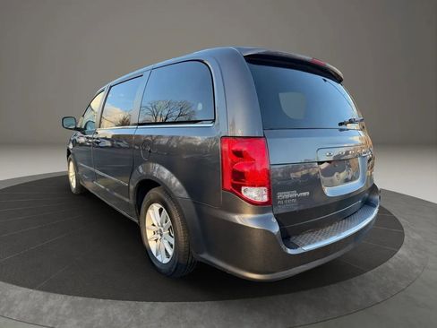 Used 2019 Dodge Grand Caravan SXT image 7