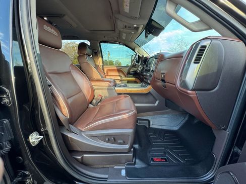 Used 2015 Chevrolet Silverado 2500 High Country w/ Duramax Plus Package image 25