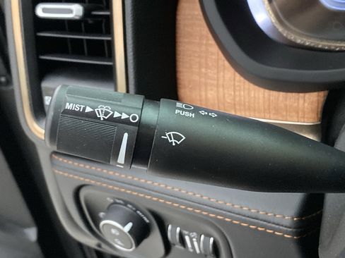 Used 2023 RAM 2500 Limited image 30