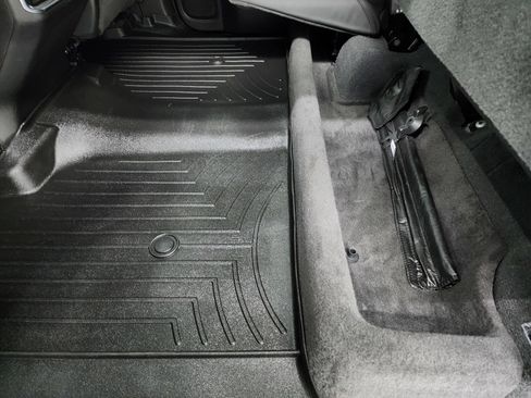 Used 2023 GMC Sierra 3500 Denali w/ Denali Ultimate Package image 41