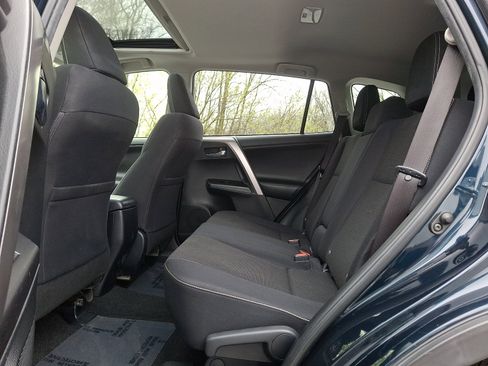 Used 2017 Toyota RAV4 XLE image 10