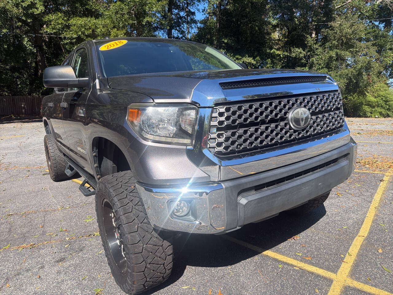 Used 2018 Toyota Tundra SR5 w/ SR5 Upgrade Package AWD/4WD image 10