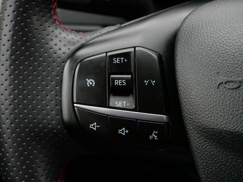 Used 2023 Ford Escape ST-Line image 26