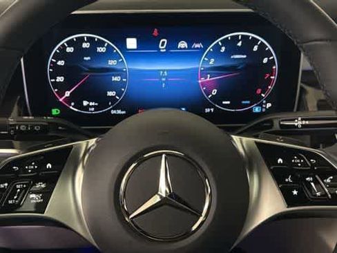 Used 2026 Mercedes-Benz GLC 300 4MATIC image 19