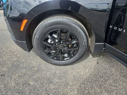 Used 2024 Chevrolet Equinox LS w/ LS Convenience Package FWD image 27