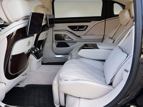 Used 2024 Mercedes-Benz Maybach S 680 4MATIC image 14