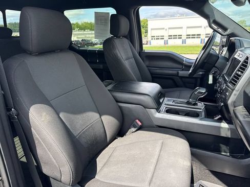 Used 2018 Ford F150 XLT w/ Equipment Group 302A Luxury AWD/4WD image 13
