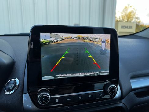 Used 2021 Ford EcoSport SES image 21