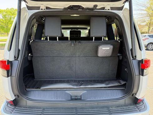 Used 2024 Lexus GX 550 AWD/4WD image 28
