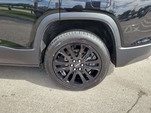 Used 2023 GMC Acadia SLE w/ Driver Convenience Package FWD image 27