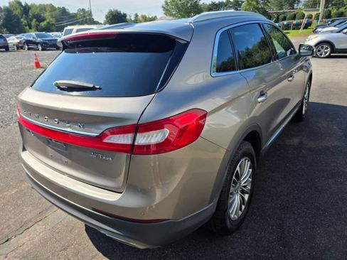 Used 2018 Lincoln MKX Select w/ Select Plus Package AWD/4WD image 5