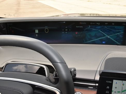 New 2026 Lincoln Nautilus Reserve AWD/4WD image 26