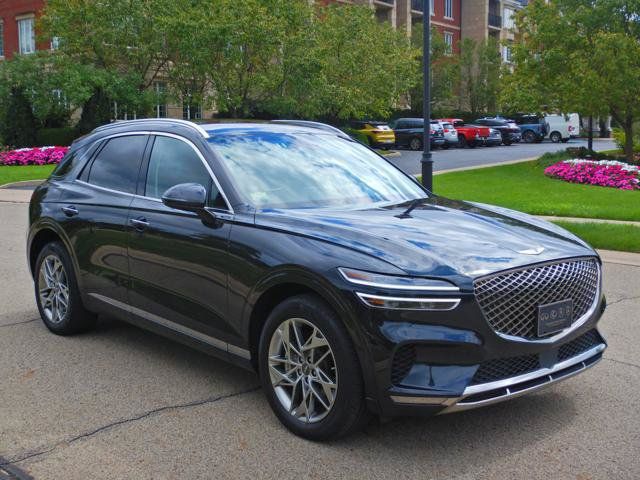 Used 2025 Genesis GV70 2.5T AWD/4WD image 3