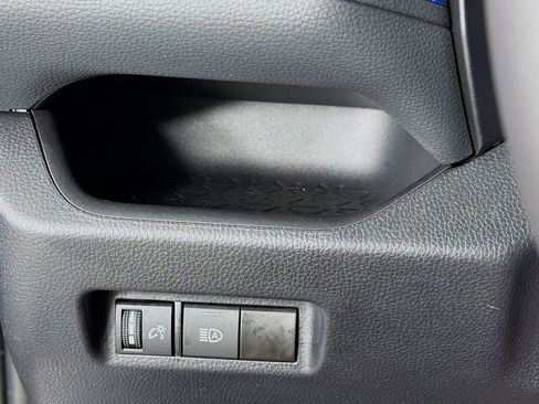 Used 2024 Toyota RAV4 SE AWD/4WD image 15