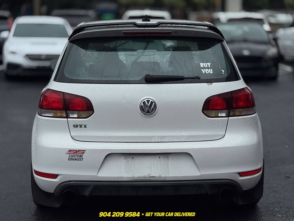 Used 2010 Volkswagen GTI 4-Door FWD image 5