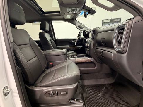 Used 2020 GMC Sierra 1500 Denali w/ Denali Ultimate Package AWD/4WD image 24