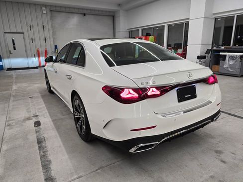 Used 2025 Mercedes-Benz E 350 Sedan image 4