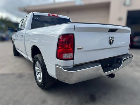 Used 2021 RAM 1500 Classic SLT image 9