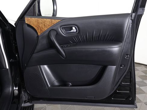 Used 2024 Nissan Armada SL image 27