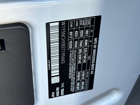 Used 2025 Mercedes-Benz Sprinter 3500 image 29