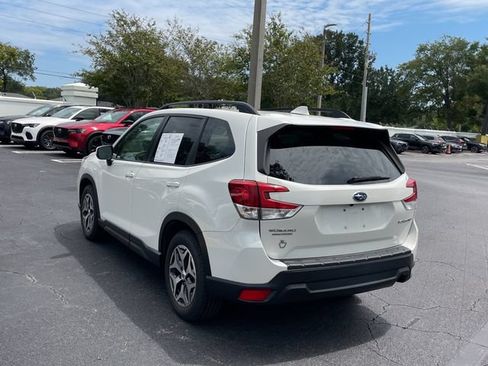 Used 2021 Subaru Forester Premium AWD/4WD image 4