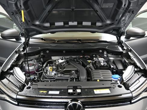 Used 2025 Volkswagen Taos S AWD/4WD image 10
