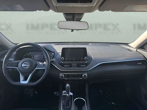Used 2025 Nissan Altima 2.5 SR image 12