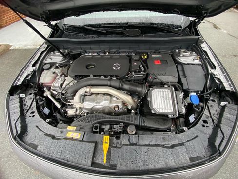 New 2026 Mercedes-Benz GLB 250 4MATIC image 16