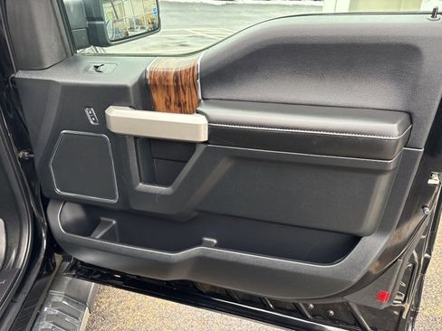 Certified 2018 Ford F150 Lariat image 42