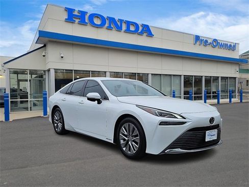 Used 2023 Toyota Mirai XLE image 3