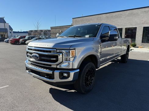 Used 2020 Ford F250 Lariat w/ Lariat Value Package image 3