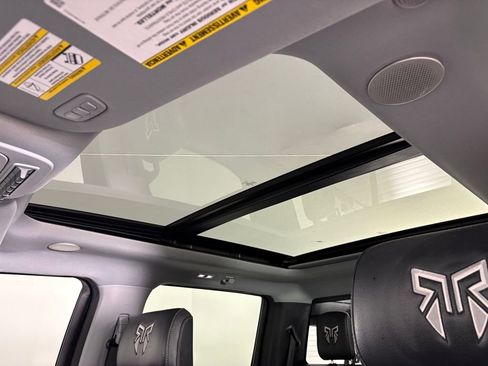 Used 2024 Ford F250 Lariat w/ Lariat Ultimate Package image 24