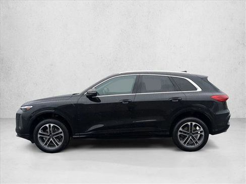 Certified 2025 Audi Q5 Premium w/ Convenience Package AWD/4WD image 9